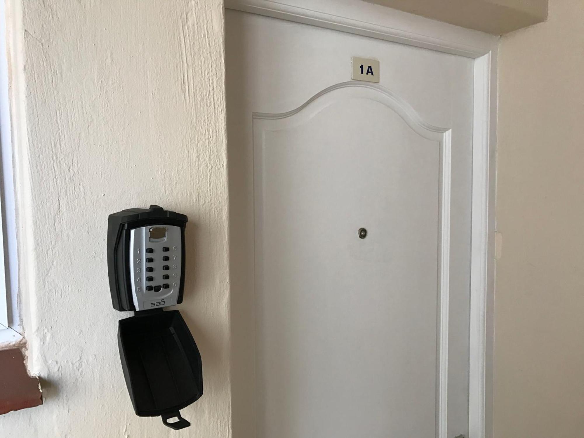 Ships Bell At Port St Francis Apartment Сент Френсис Бей Екстериор снимка